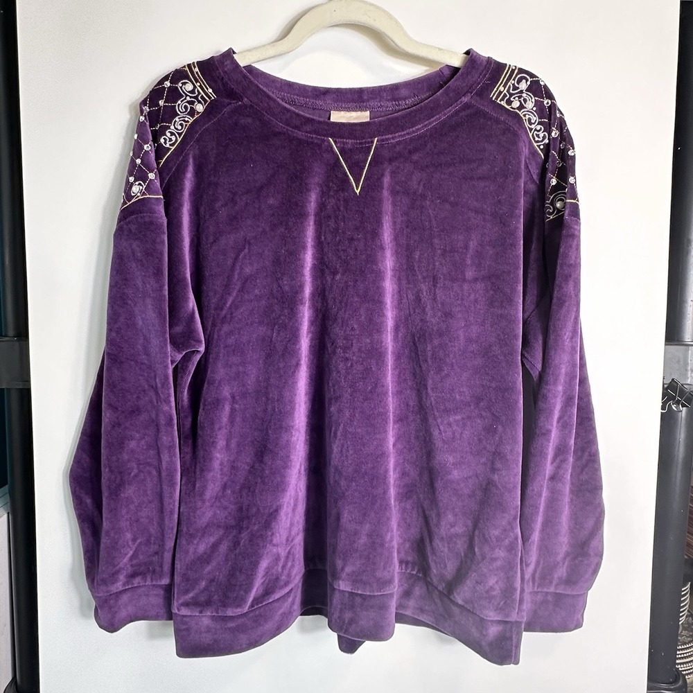 Vintage Bedford Fair Womens Petite Med Purple Velour Sweatshirt Embellished Y2K - Picture 1 of 6